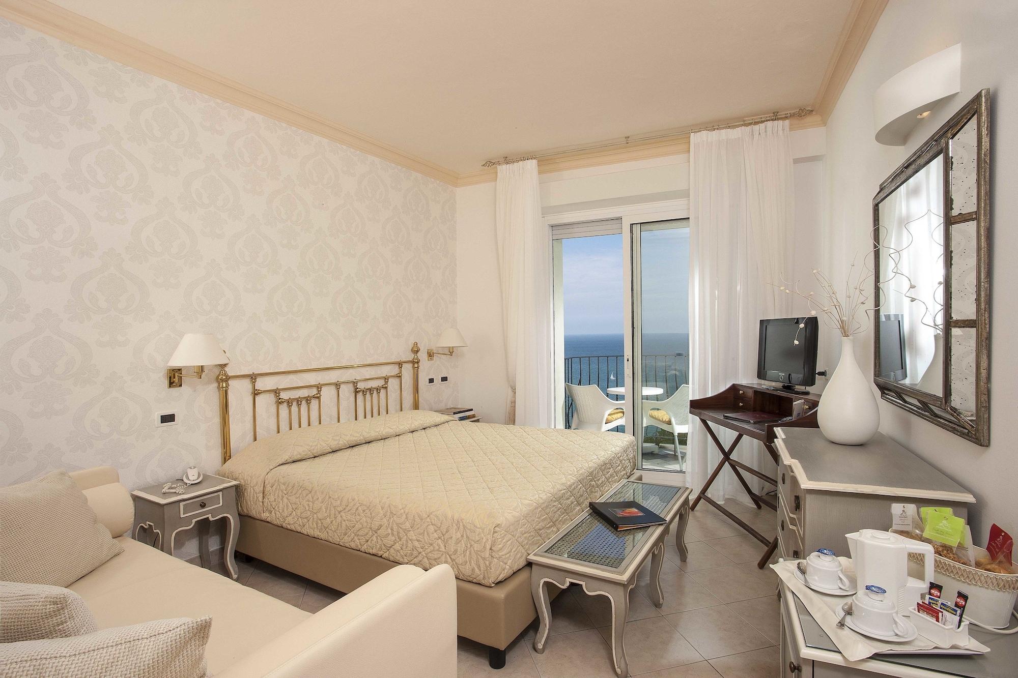 Hotel Posillipo Gabicce Mare Eksteriør bilde