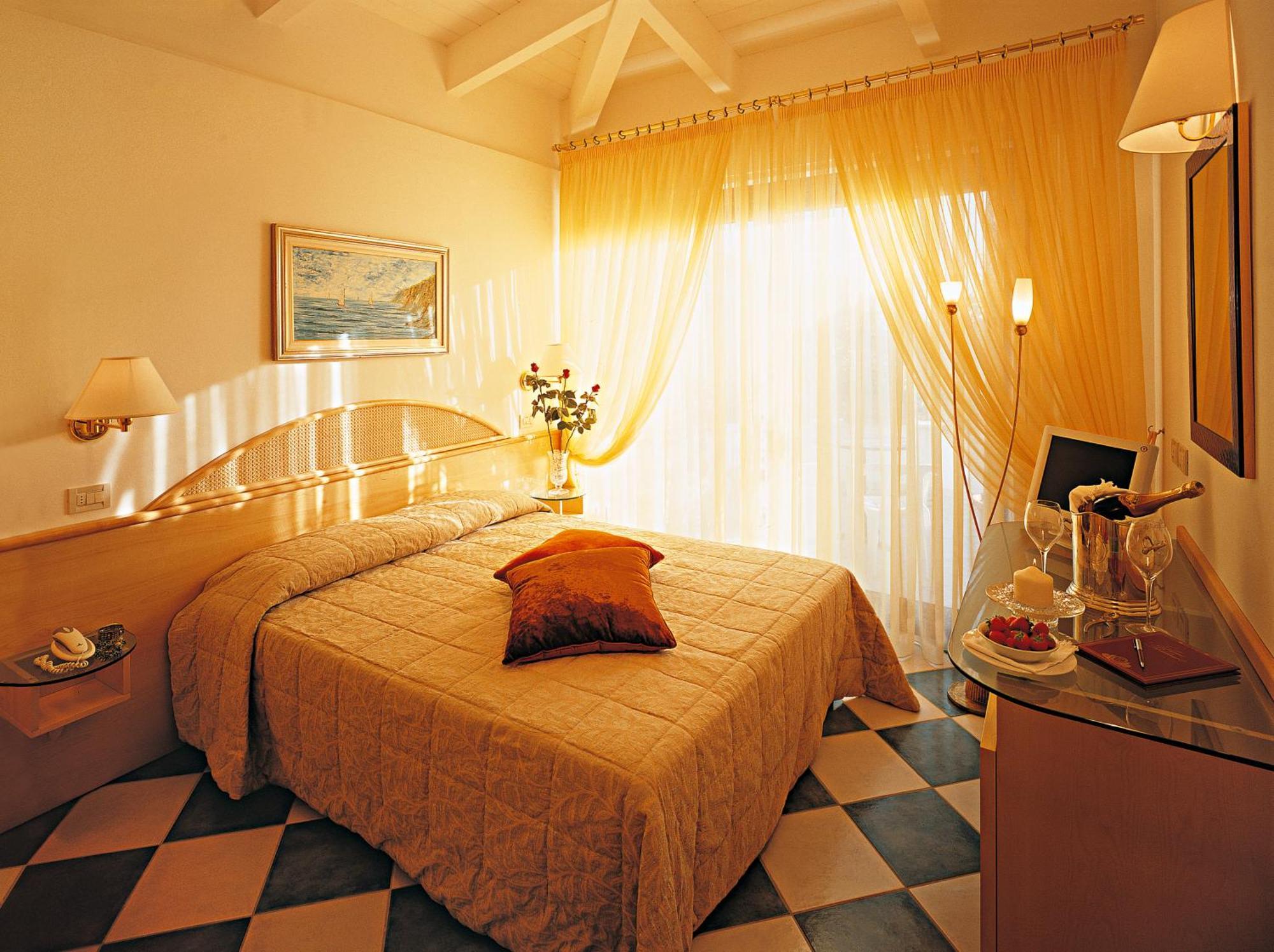Hotel Posillipo Gabicce Mare Eksteriør bilde